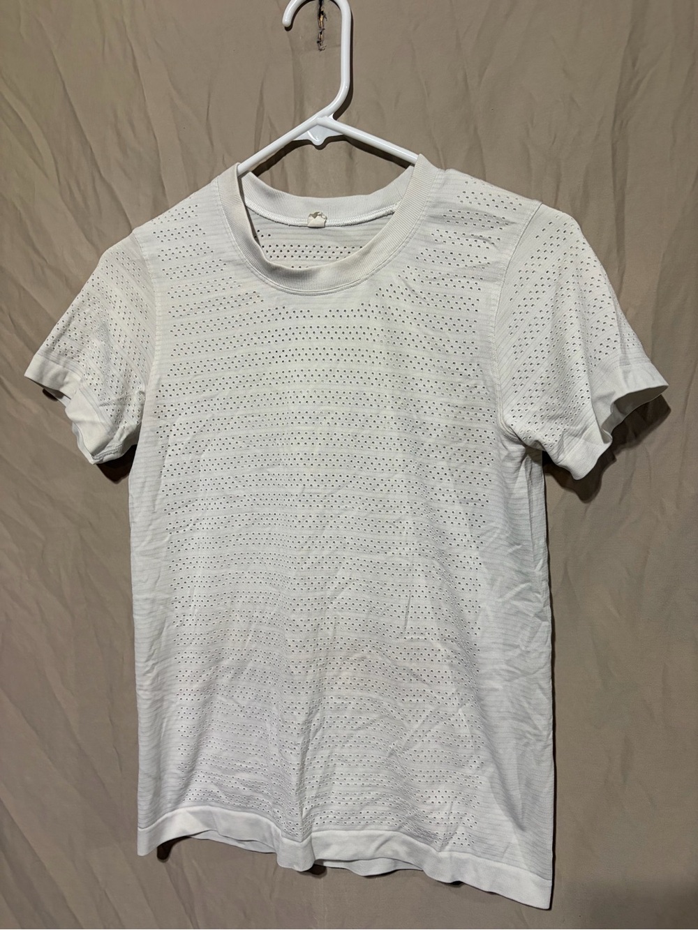Lululemon T-shirt